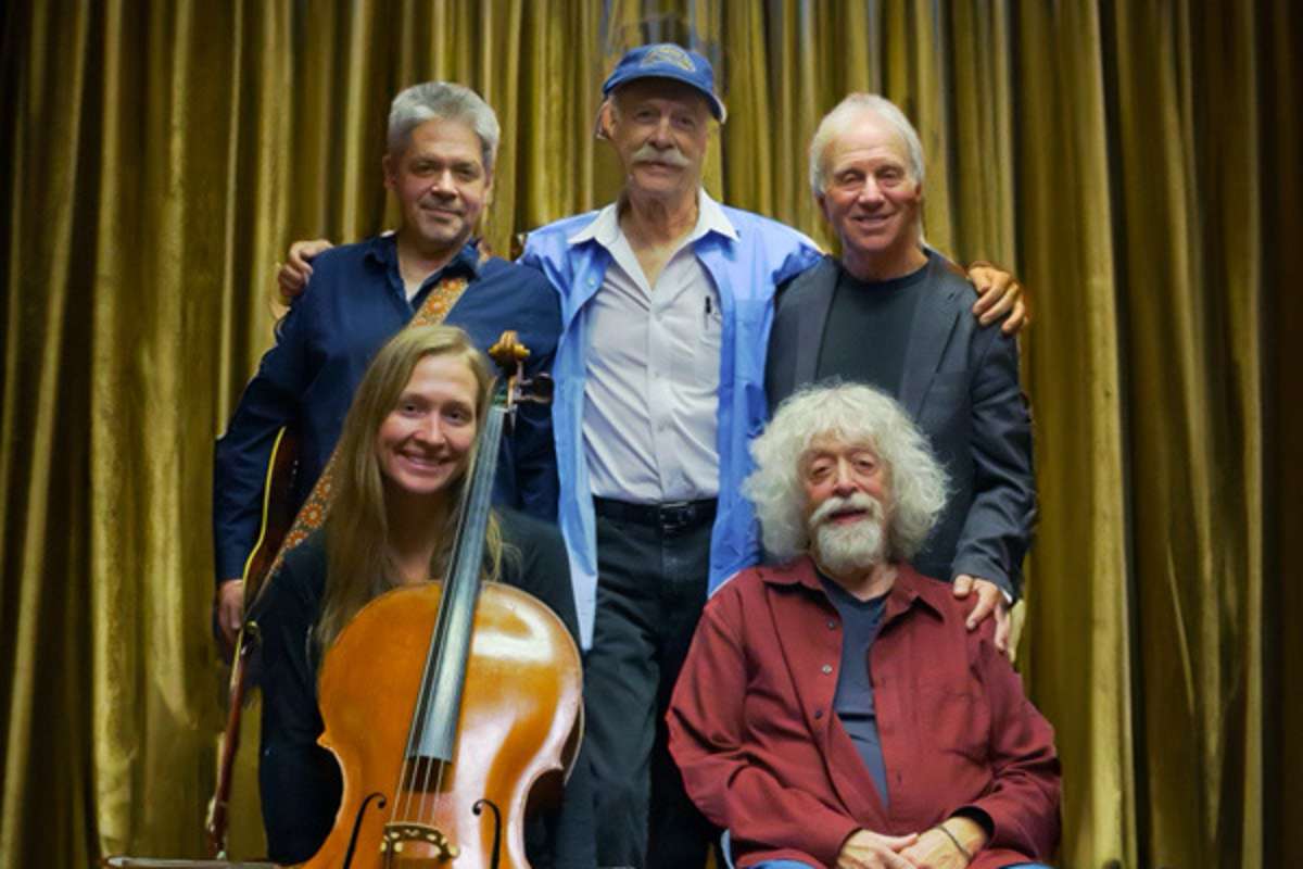 The Harry Chapin Band ft. Steve Chapin, Big John Wallace, Howard Fields, Clark Wallace & Arlen Hlusko (on cello)