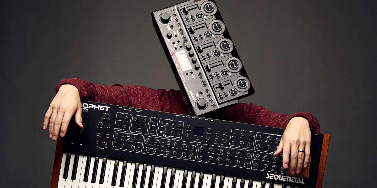 Show poster for “LAERZ”