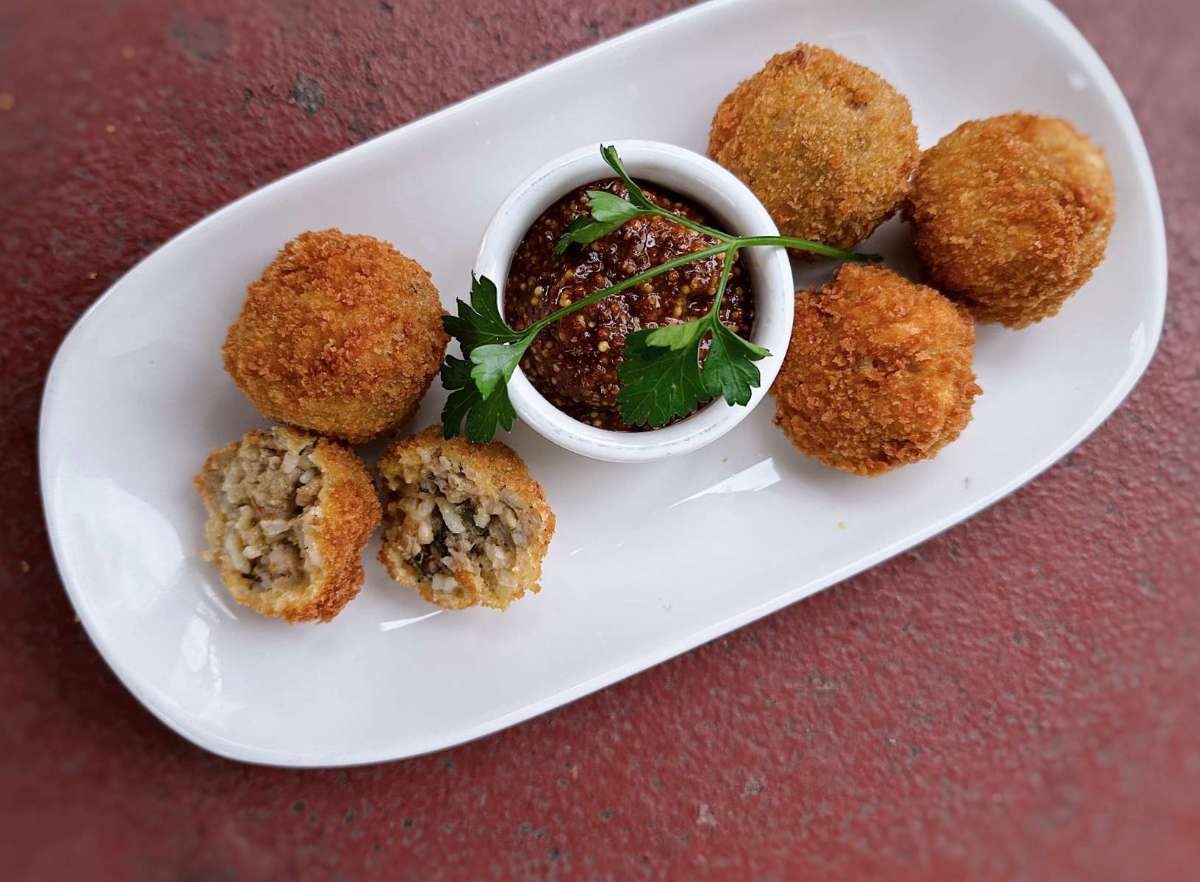 Mardi Gras Specials 2/17