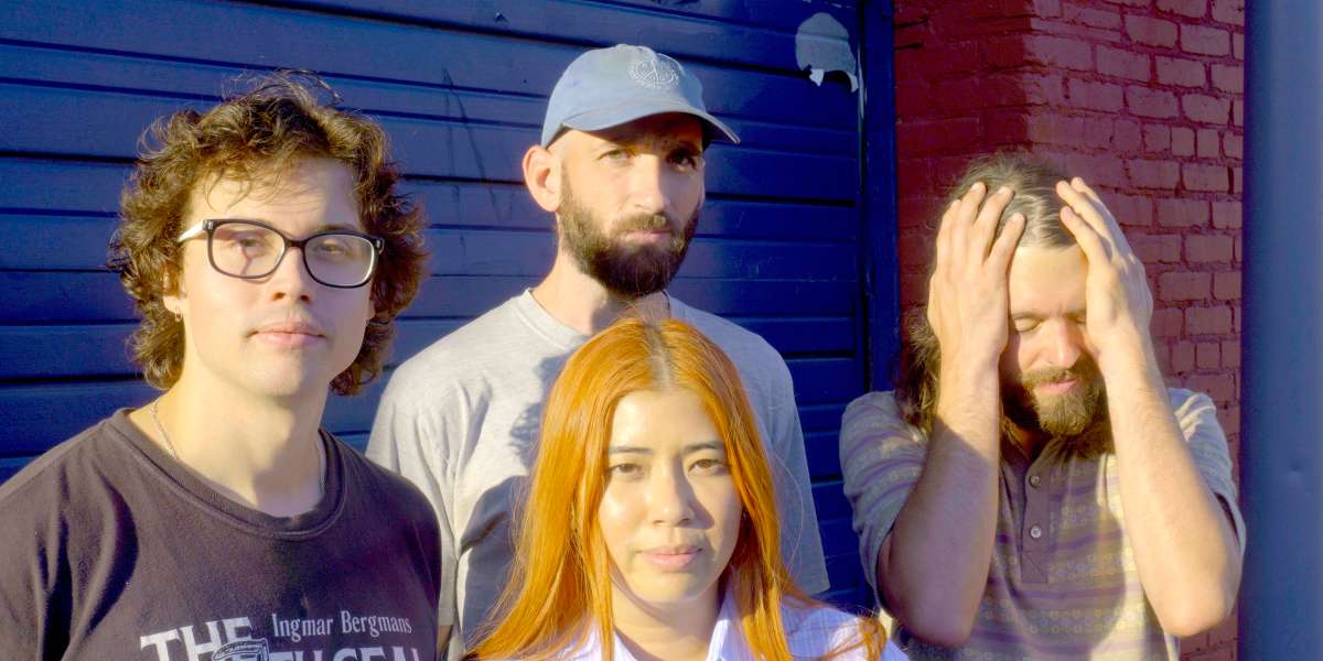 Show poster for “Glitterer”