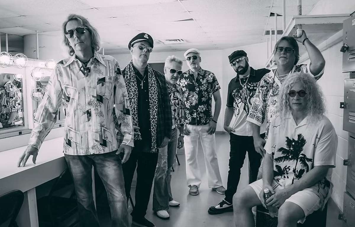 MONSTERS OF YACHT