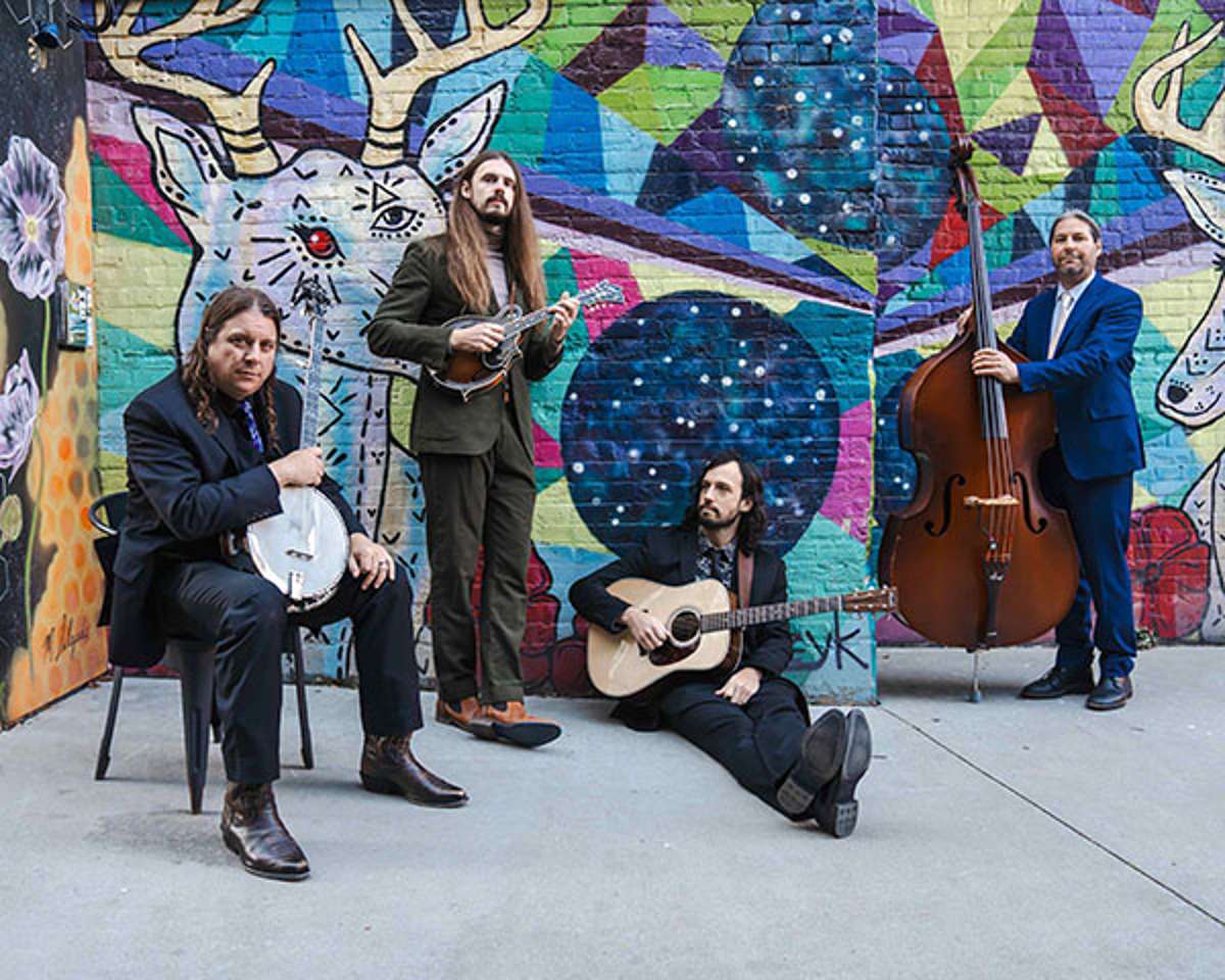 LIVESTREAM: Henhouse Prowlers