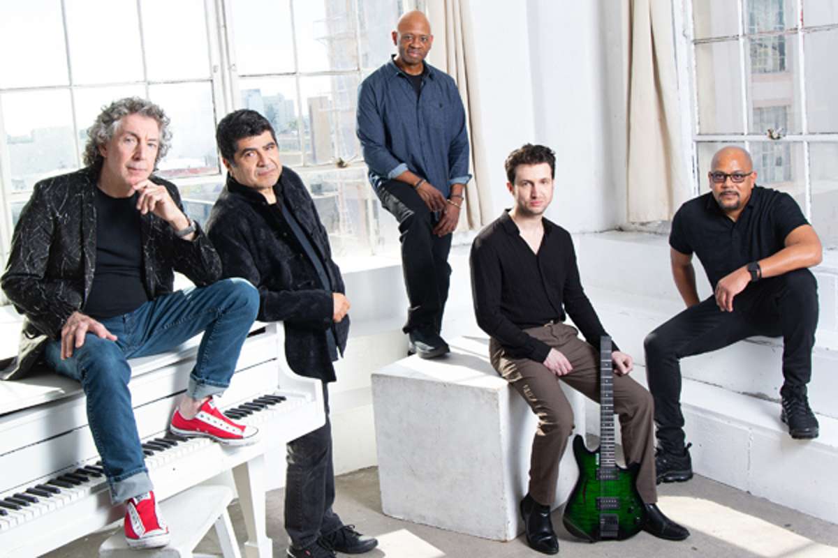 Simon Phillips & Protocol 6