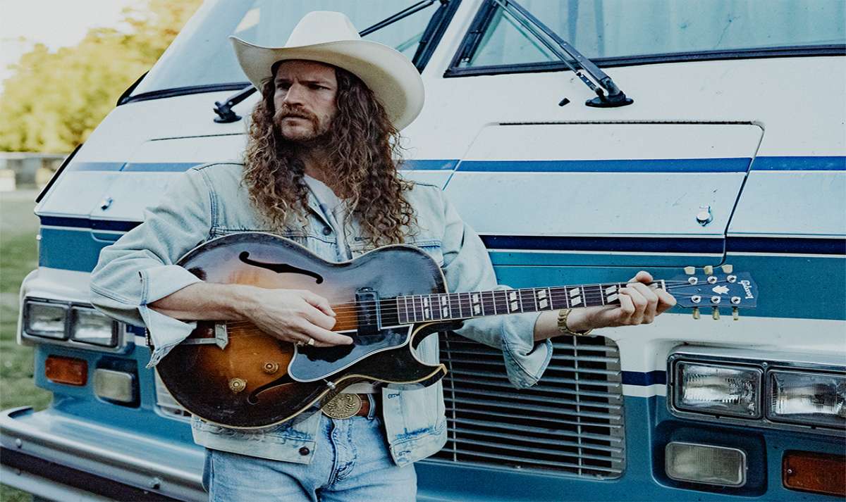 Patio Show: Andy Thomas- of Yarn & Trongone Band