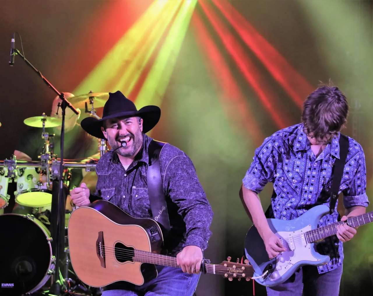 No Fences – Garth Brooks Tribute