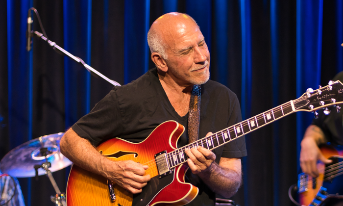 アート・デザイン・音楽 Larry Carlton The Guitar Player larry carlton guitarist | Denver Music Institute